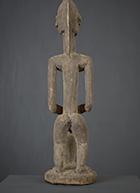 Statue d'une pileuse Dogon du Mali de 54 cm